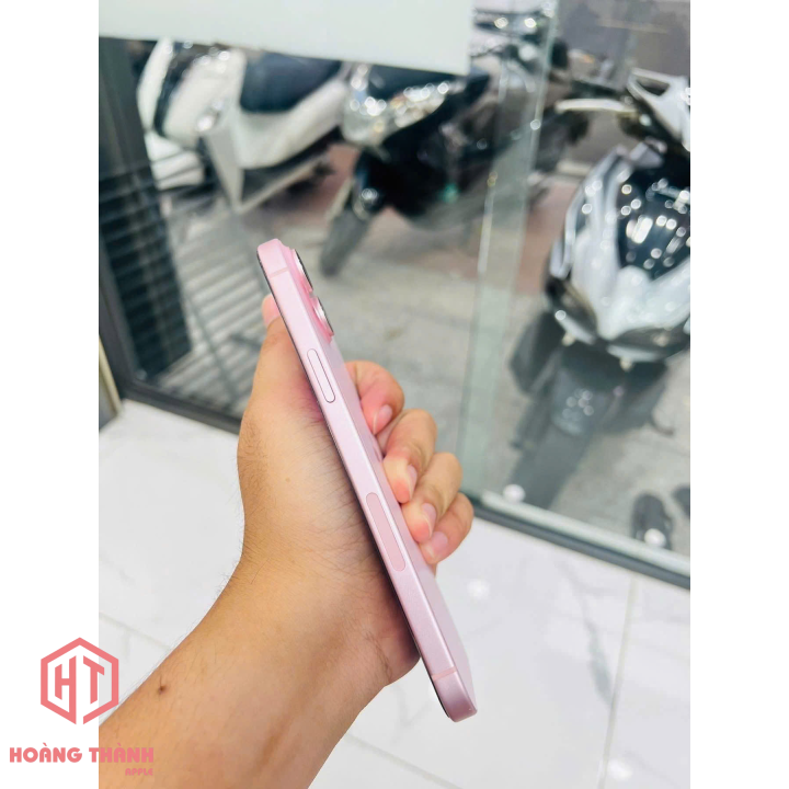 iPhone 15 Plus